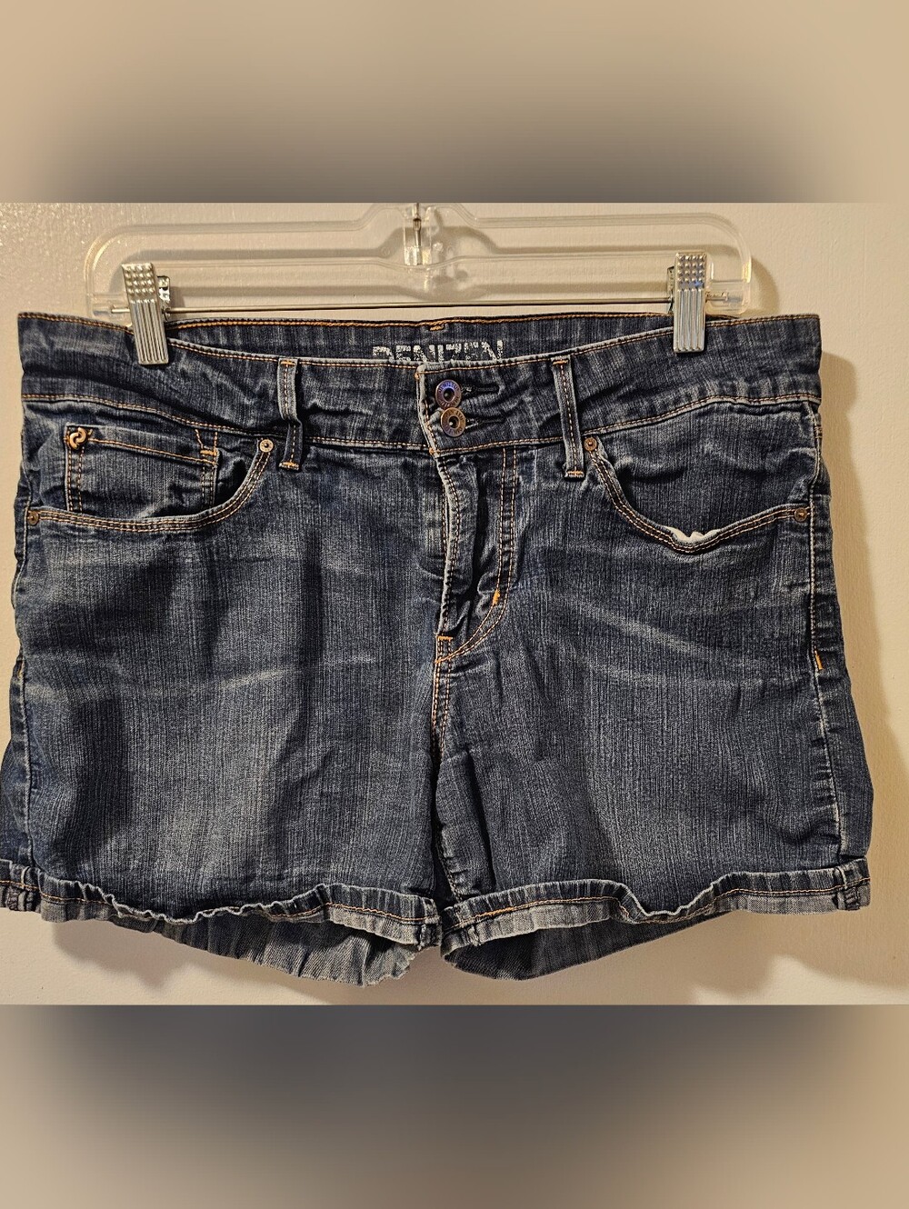 Denizen From Levi's Women's Denim Mid Rise Shorts Cuffed Size 10